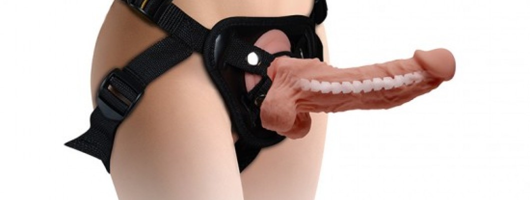 Strap-On (Belden Bağlamalı) Rehberi: Cinsel Keşiflerde Yeni Bir Boyut